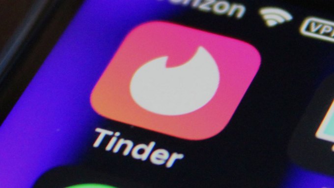 Tinder for poly dating and married people